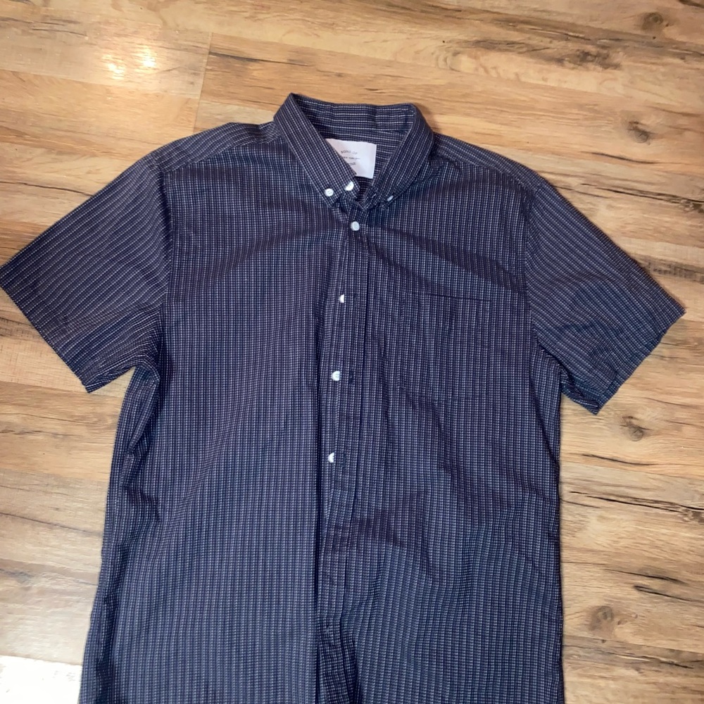 Blue shirt sleeve button up